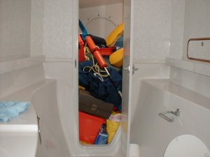 12_Cosmos_Garage.JPG (10756 bytes)